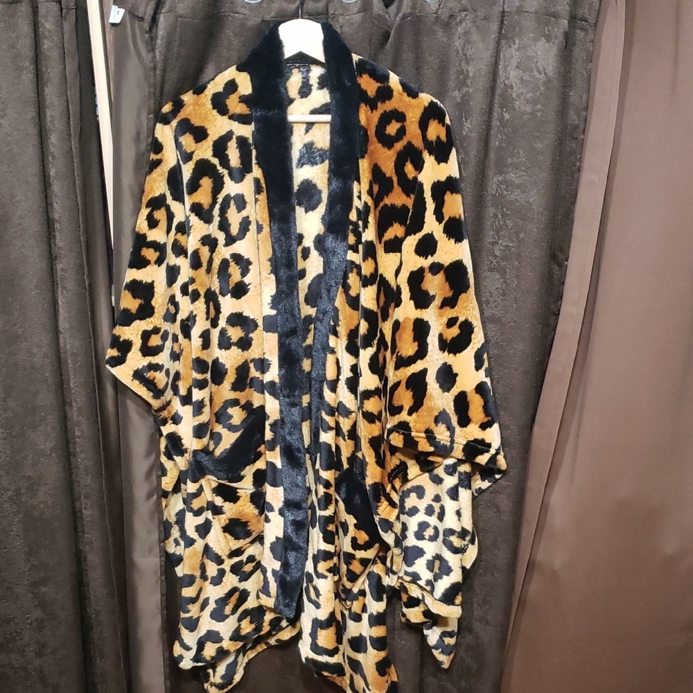 Charter Club Leopard Print Cape Women's Wrap Sleepwear Polyester